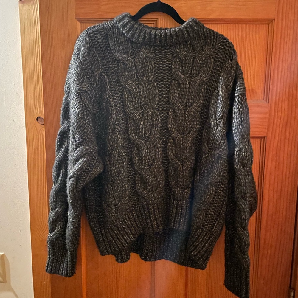 OZMA Dark Gray Cable Knit Sweater